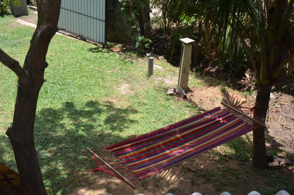 Yaye Guest House Tissamaharama Exterior photo