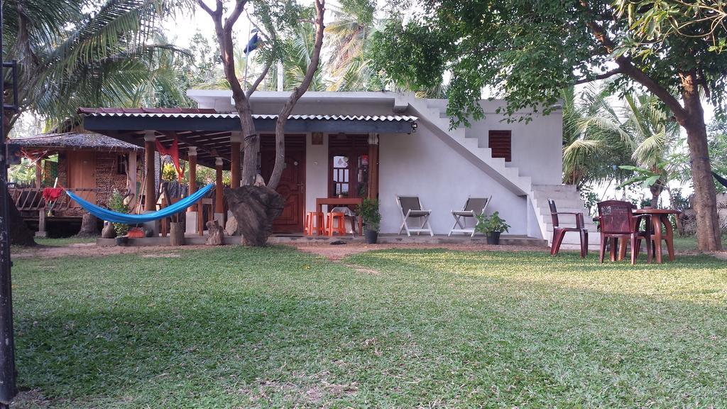 Yaye Guest House Tissamaharama Exterior photo