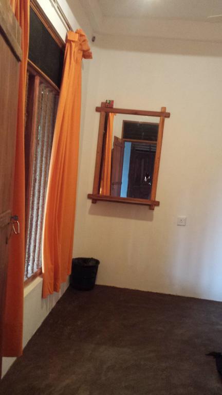 Yaye Guest House Tissamaharama Exterior photo